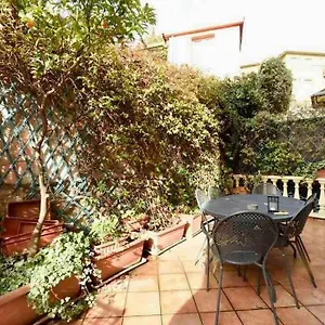 Wonderful With Terrace In Appartamento Alassio